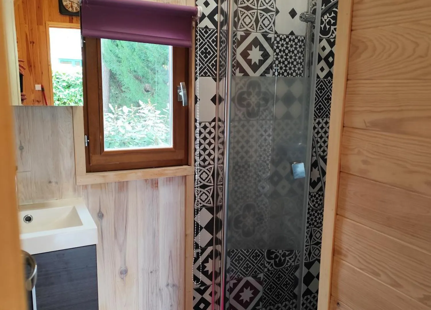 Camping De La Vallee Du Doux Boucieu-Le-Roi 0*,