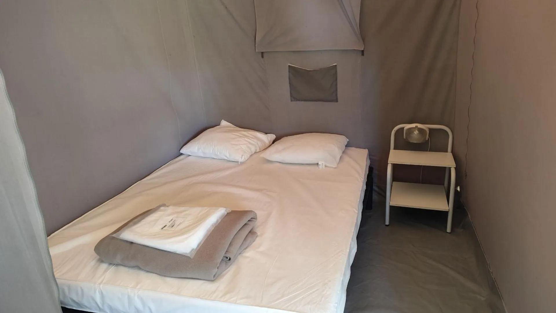 Camping De La Vallee Du Doux Boucieu-Le-Roi مكان تخييم